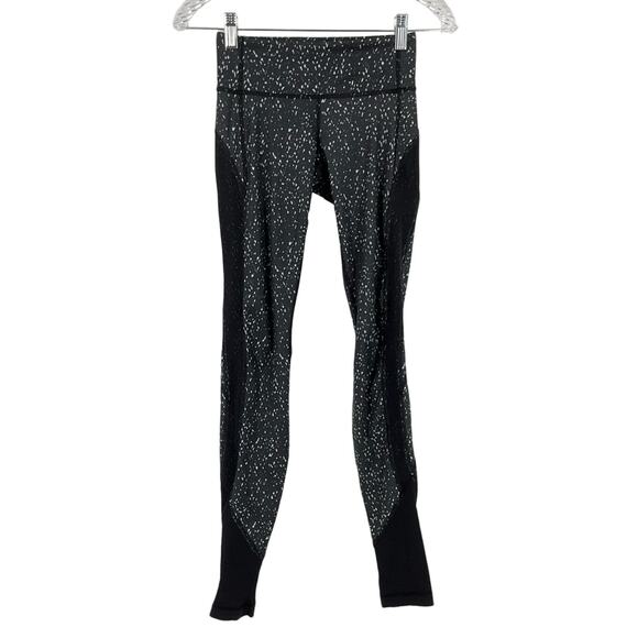 Lululemon Drop It Like It's Hot Leggings Butterfly Textured Black White Size 2 - Picture 1 of 10